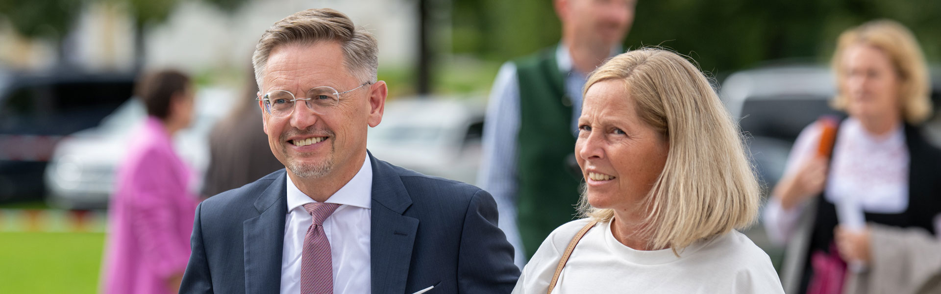�ber mich
<sub>Privat, Beruflich, Politisch</sub>